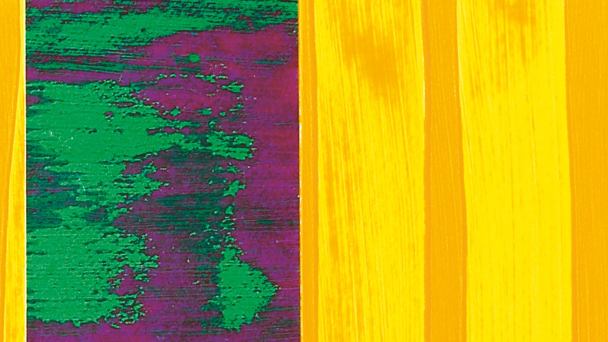 Pinceladas de Lascaux Perlacryl en amarillo, verde y violeta sobre soporte