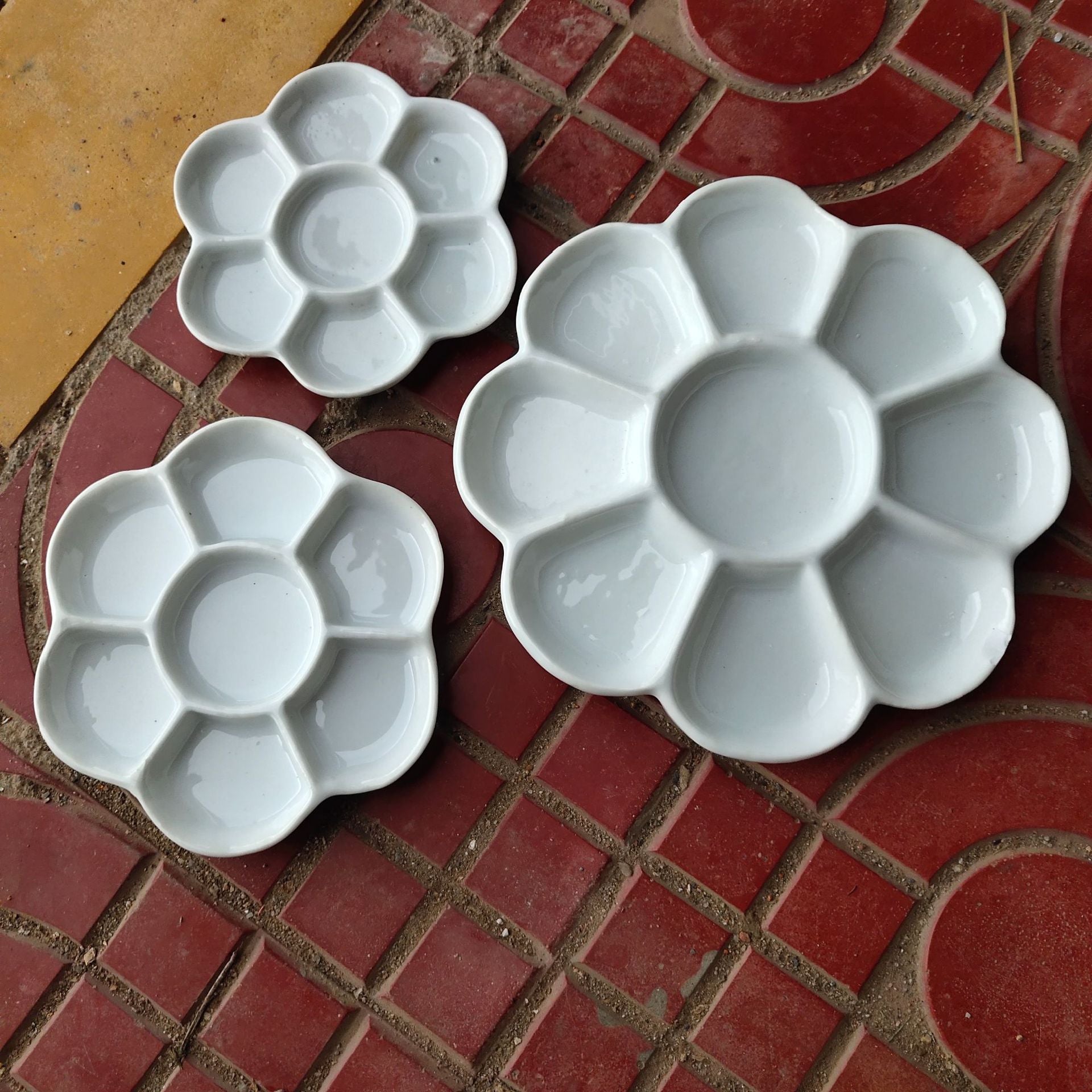 Paleta de porcelana de mezcla en flor